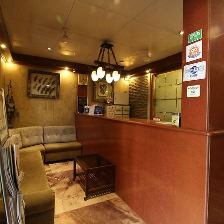 Hotel Shivam Poona Buitenkant foto